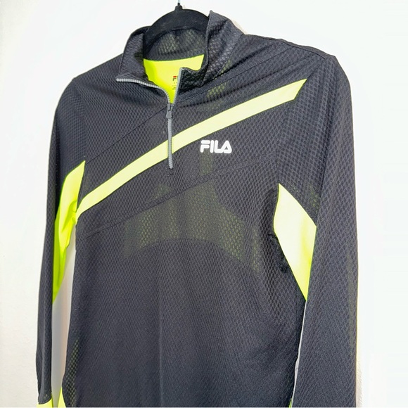 FILA - Sport Mesh Running Half Zip Pullover - Picture 3 of 8